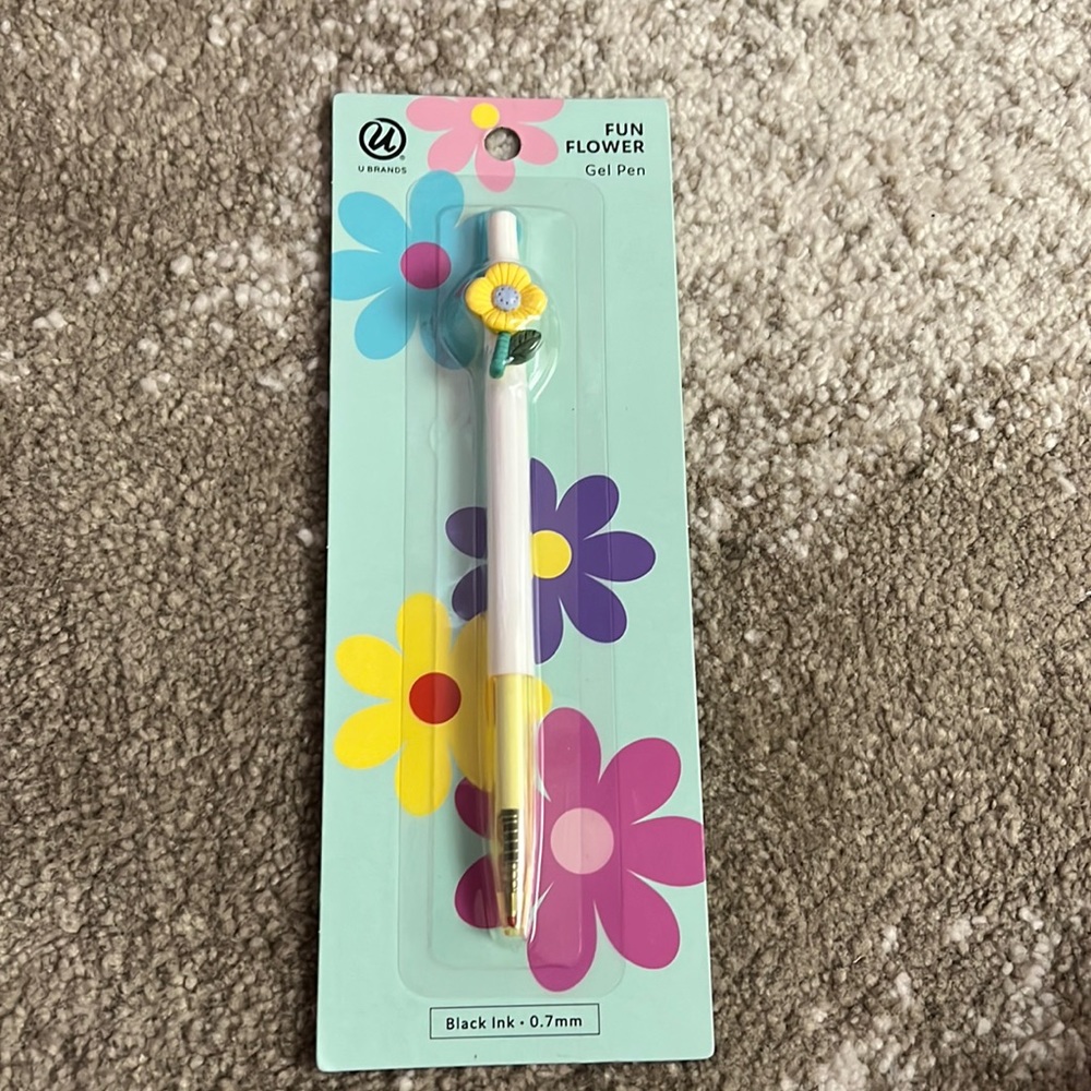 NWT U Brands Retractable Gel Pen Flower black Ink